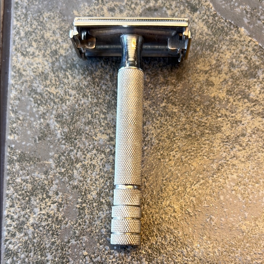 1960s Gillette Super Speed Double Edge Safety Razor